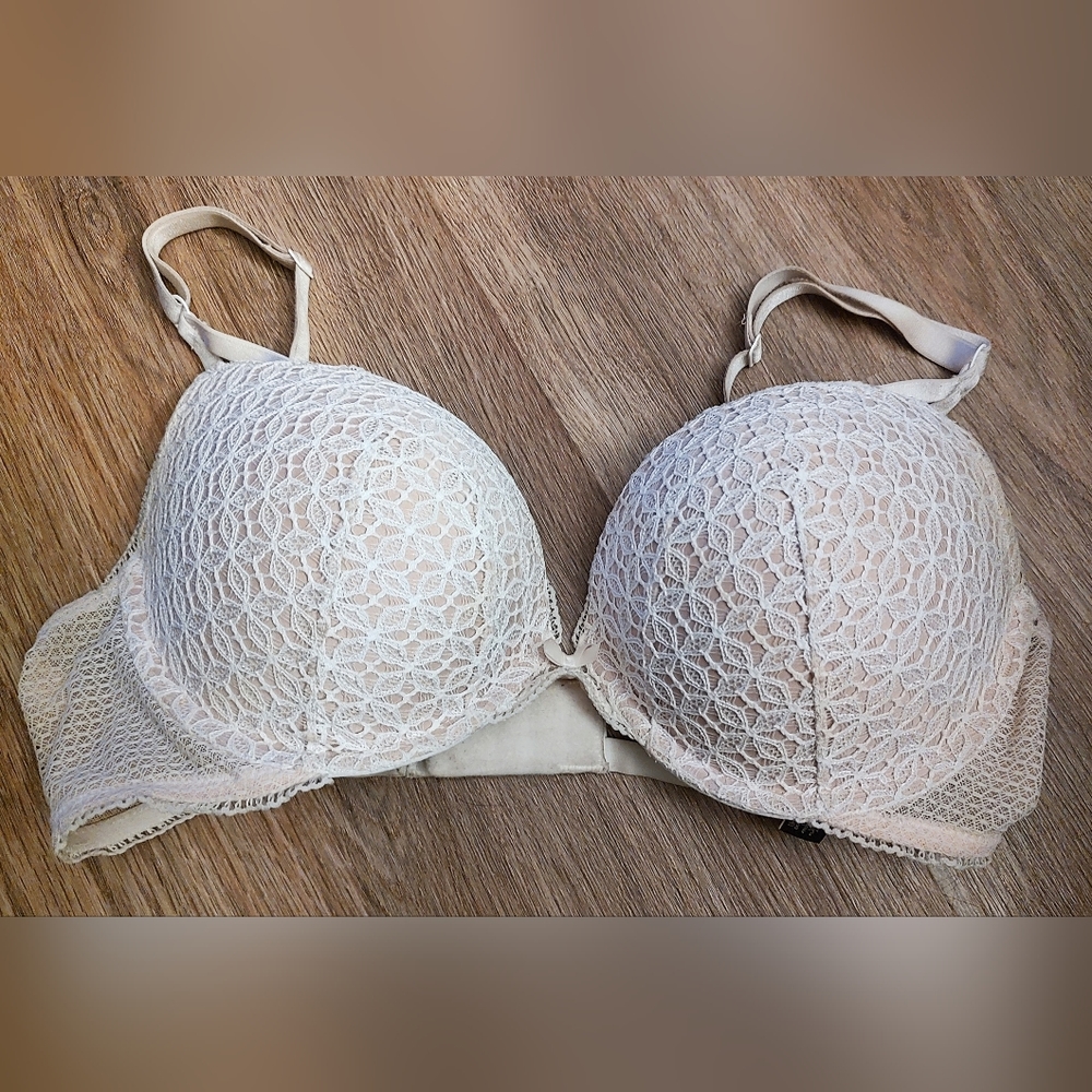 Victoria's secret very sexy push-up bra